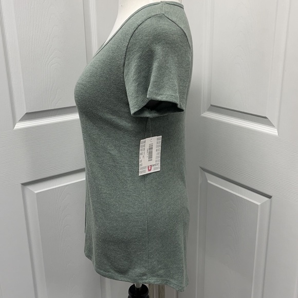 LuLaRoe New Small Solid Green Classic T Shirt NWT - Picture 2 of 8